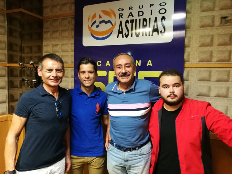 De izquierda a derecha: Pedro Luis González, Pablo Sánchez, Manolo Ruiz y Martín Gago. De izquierda a derecha: Pedro Luis González, Pablo Sánchez, Manolo Ruiz y Martín Gago.
