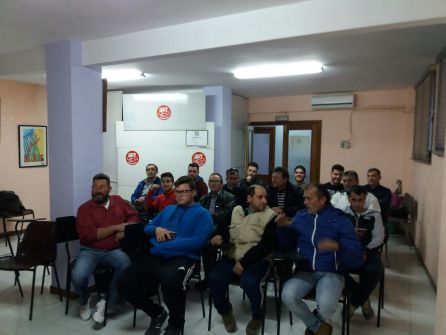 Alumnos asistentes al curso de Prevención de Riesgos Laborales en la construcción Alumnos asistentes al curso de Prevención de Riesgos Laborales en la construcción