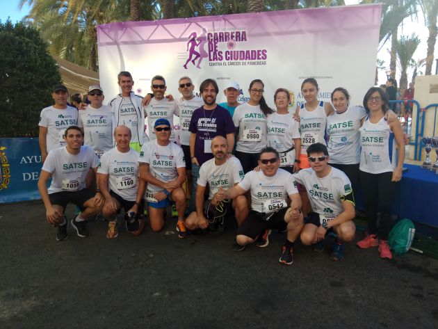 Grupo de corredores del Club Deportivo SATSE Grupo de corredores del Club Deportivo SATSE