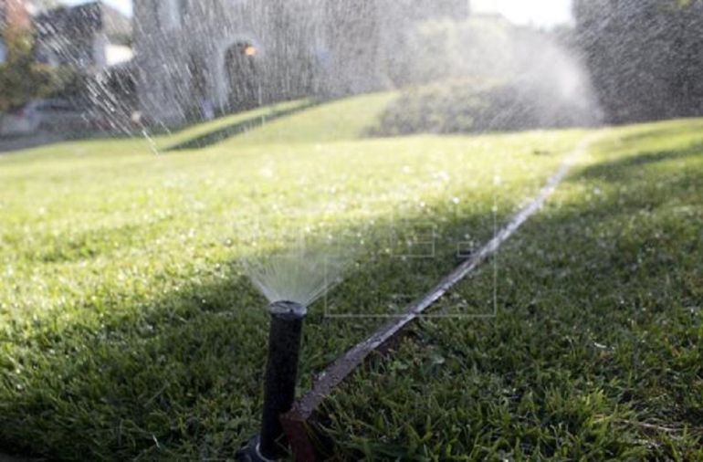 'Es ridículo que los jardines de las ciudades no se rieguen con agua del río' 'Es ridículo que los jardines de las ciudades no se rieguen con agua del río'