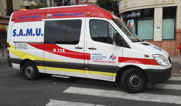 Alicante: Fallece un empleado tras caer del tejado de un concesionario en Orihuela Alicante: Fallece un empleado tras caer del tejado de un concesionario en Orihuela