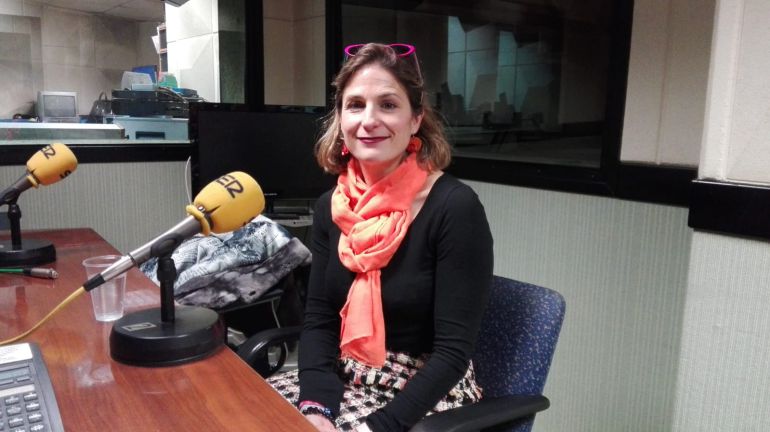La médico forense Esther García en los estudios de Radio Zamora La médico forense Esther García en los estudios de Radio Zamora
