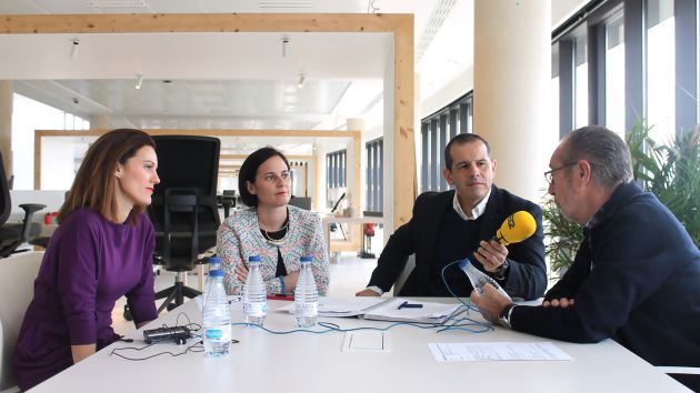 (izq → dcha) Soledat, Carmen y Vicent Berbegal (izq → dcha) Soledat, Carmen y Vicent Berbegal