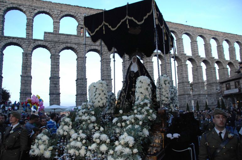 Paso de Ntra. Sra. de la Soledad Dolorosa Paso de Ntra. Sra. de la Soledad Dolorosa