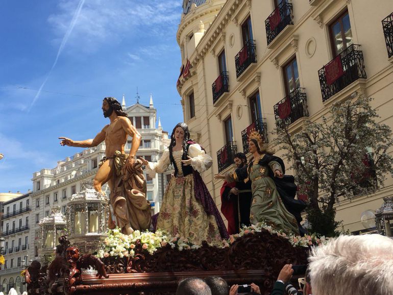 La presentación del misterio de Regina Mundi deslumbra en el Domingo de Resurrección La presentación del misterio de Regina Mundi deslumbra en el Domingo de Resurrección
