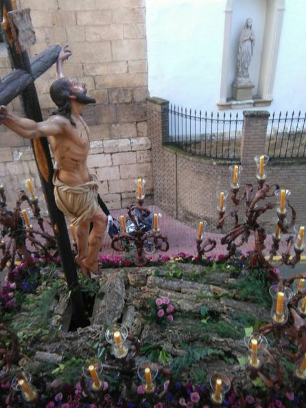 La cofradía inicia su recorrido hacia el Barrio de Andaraje La cofradía inicia su recorrido hacia el Barrio de Andaraje