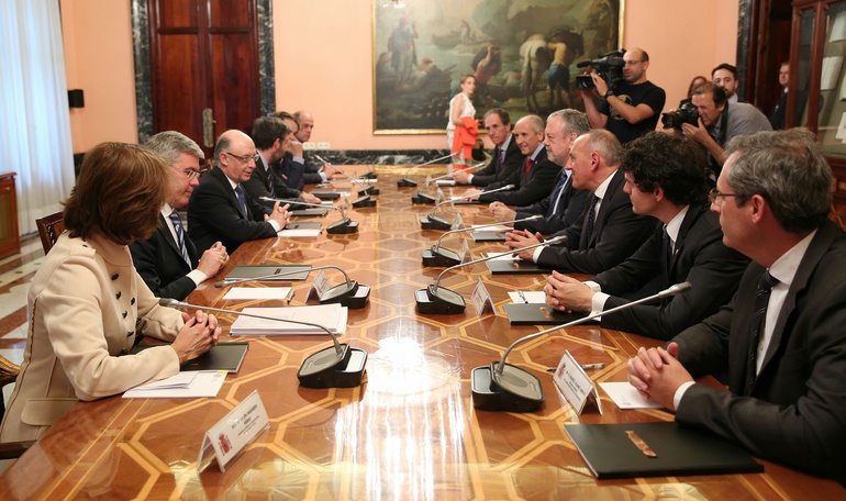 El Defensor del Pueblo rechaza recurrir al TC el cálculo del cupo vasco: El Defensor del Pueblo rechaza recurrir al TC el cálculo del cupo vasco El Defensor del Pueblo rechaza recurrir al TC el cálculo del cupo vasco: El Defensor del Pueblo rechaza recurrir al TC el cálculo del cupo vasco