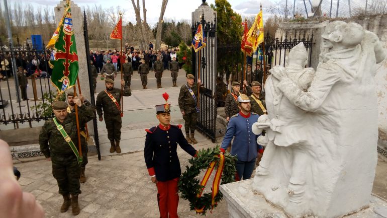Homenaje en el cuartel medinense a los que dieron su vida por España Homenaje en el cuartel medinense a los que dieron su vida por España