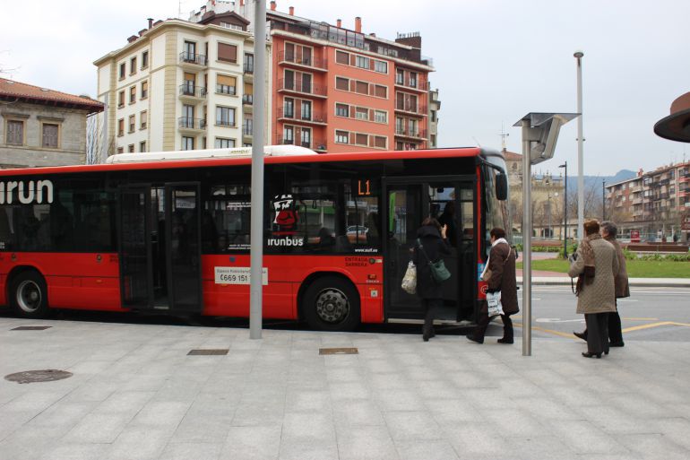 Irun es la primera ciudad de Euskadi en ofrecer las paradas a demanda