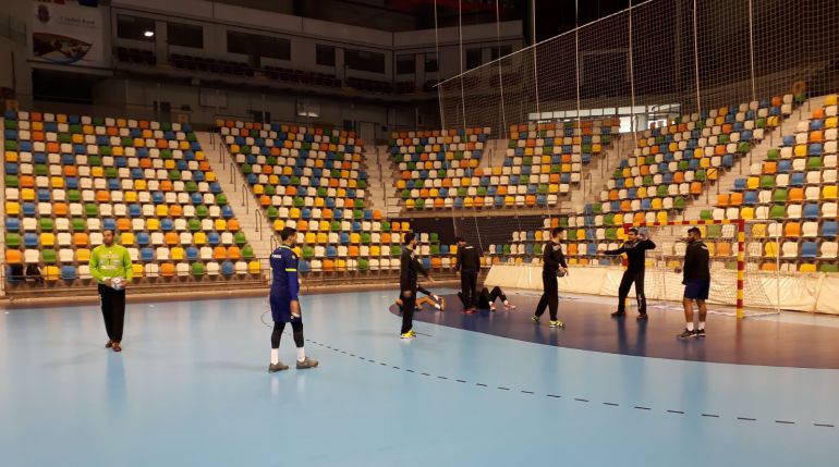 El Quijote Arena hasta la bandera para ver a los Hispanos El Quijote Arena hasta la bandera para ver a los Hispanos