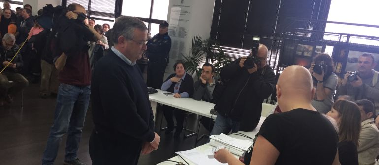 Pleno de moción de censura en Fene Pleno de moción de censura en Fene