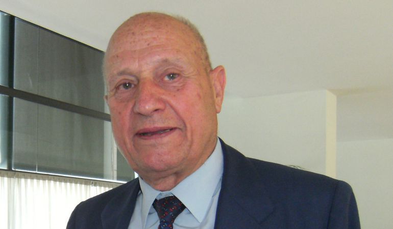 Manuel Losada Villasante da nombre a los premios de Investigación que convoca Radio Sevilla Manuel Losada Villasante da nombre a los premios de Investigación que convoca Radio Sevilla