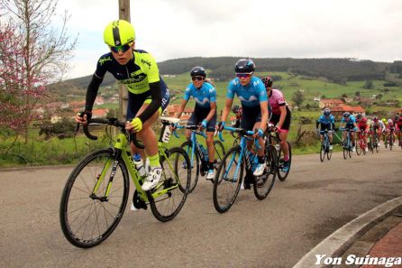 Martín lideró la prueba en varias ascensiones del circuito. Martín lideró la prueba en varias ascensiones del circuito.
