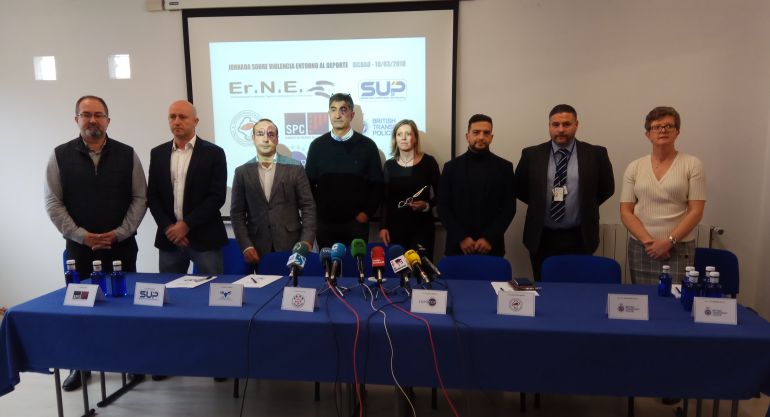 Diferentes policías llaman a implicarse para erradicar la violencia del fútbol Diferentes policías llaman a implicarse para erradicar la violencia del fútbol