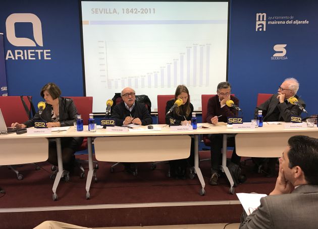 Expertos en desarrollo urbanístico apuestan por un ente común para la Gran Sevilla Expertos en desarrollo urbanístico apuestan por un ente común para la Gran Sevilla