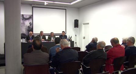 Medio centenar de agricultores de Quesada se dedican a la producción del vino de esparteña como cultivo alternativo al olivar Medio centenar de agricultores de Quesada se dedican a la producción del vino de esparteña como cultivo alternativo al olivar