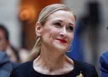 Los universitarios asturianos protestan contra el fraude de Cifuentes afiliándose al PP