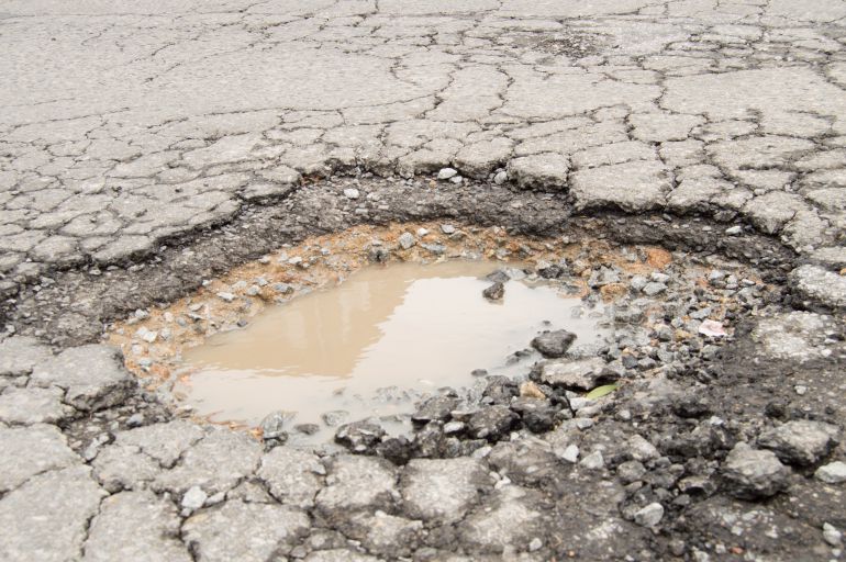 La falta de inversión en carreteras nos hará gastar más dinero en un futuro La falta de inversión en carreteras nos hará gastar más dinero en un futuro