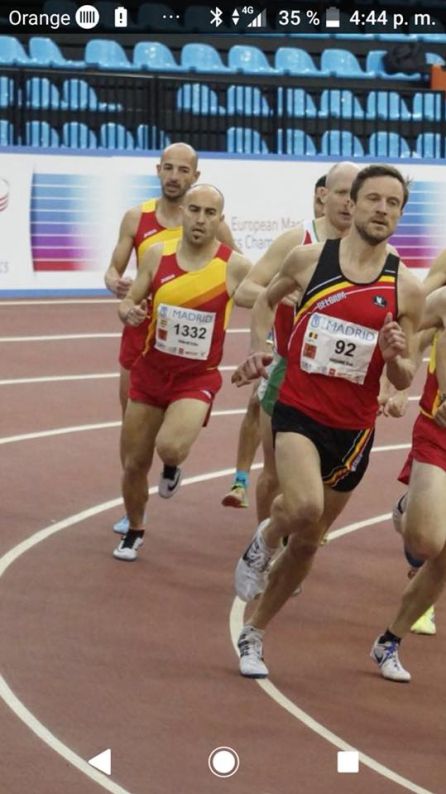 Blas Parra, con el dorsal 1332, en la prueba del Campeonato de Europa Blas Parra, con el dorsal 1332, en la prueba del Campeonato de Europa