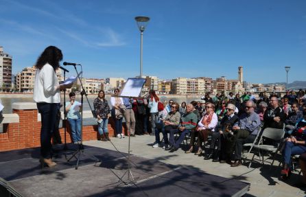 Un moment de l'acte d'homenatge a les víctimes de la guerra civil a Tortosa. Un moment de l'acte d'homenatge a les víctimes de la guerra civil a Tortosa.