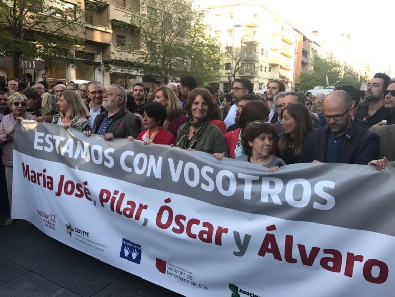Cabecera de la concentración en apoyo de los guardias civiles agredidos en Alsasua Cabecera de la concentración en apoyo de los guardias civiles agredidos en Alsasua
