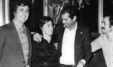 Matilde aparece junto a Julián Cañamares, José López Martínez (presidente entonces de la U.B. Conquense) y Jesús Luján, presidente del San José Obrero Matilde aparece junto a Julián Cañamares, José López Martínez (presidente entonces de la U.B. Conquense) y Jesús Luján, presidente del San José Obrero