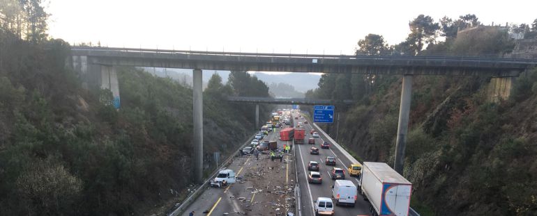 Imagen de un accidente en la A-55 Imagen de un accidente en la A-55