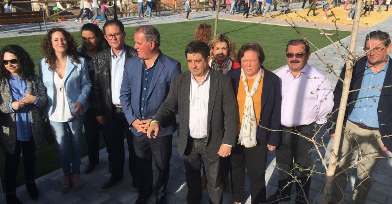 El presidente de la Diputación de Jaén, Francisco Reyes, inaugura el nuevo parque en Quesada. El presidente de la Diputación de Jaén, Francisco Reyes, inaugura el nuevo parque en Quesada.