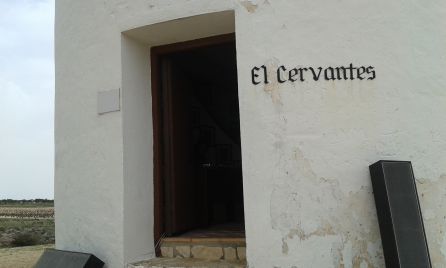 El molino moteño 'Cervantes' acoge la Quijotada 2018 por el Día del Libro El molino moteño 'Cervantes' acoge la Quijotada 2018 por el Día del Libro