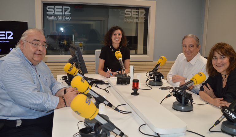 Anasagasti, Rodríguez y Julia Madrazo analizan el fin de ETA en ‘La Ventana Euskadi’ Anasagasti, Rodríguez y Julia Madrazo analizan el fin de ETA en ‘La Ventana Euskadi’