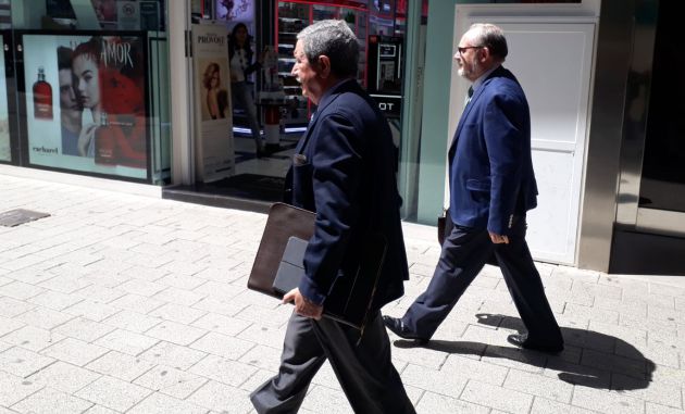 Rafael Gómez Arribas, presidente de CRIA, a la salida de la notaría el pasado 19 de abril en Ciudad Real Rafael Gómez Arribas, presidente de CRIA, a la salida de la notaría el pasado 19 de abril en Ciudad Real