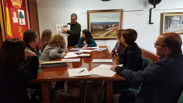 El municipio de Fuentelencina acoge la Asamblea General de la Asociación de la Prensa de Guadalajara: Los periodistas de Guadalajara celebran su Asamblea Anual en Fuentelencina El municipio de Fuentelencina acoge la Asamblea General de la Asociación de la Prensa de Guadalajara: Los periodistas de Guadalajara celebran su Asamblea Anual en Fuentelencina
