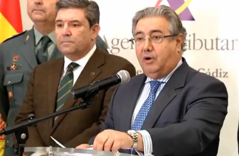 Juan Ignacio Zoido, compareciendo tras un alijo anterior en Algeciras Juan Ignacio Zoido, compareciendo tras un alijo anterior en Algeciras