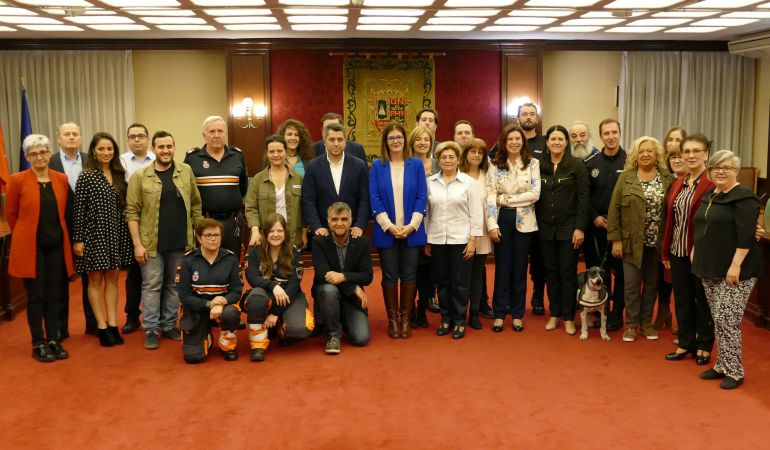 Los galardonados con los "Premios Mostoleños", junto a los responsables municipales y el jurado Los galardonados con los "Premios Mostoleños", junto a los responsables municipales y el jurado