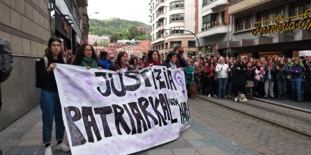 Nueva concentración ante los juzgados de Bilbao Nueva concentración ante los juzgados de Bilbao