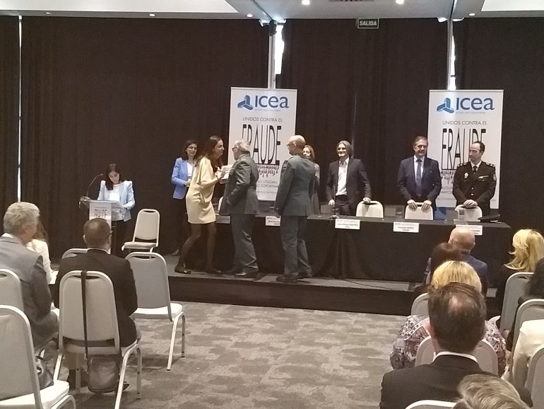 Entrega del premio GIAT al subsector de Tráfico de la Guardia Civil de Segovia. Entrega del premio GIAT al subsector de Tráfico de la Guardia Civil de Segovia.