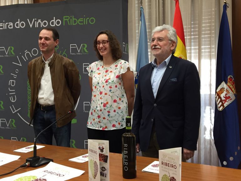 Juan Casares (izqda), María Lopez (centro) y Rosendo Fernández (dcha9 durante la presentación de la Feria Juan Casares (izqda), María Lopez (centro) y Rosendo Fernández (dcha9 durante la presentación de la Feria