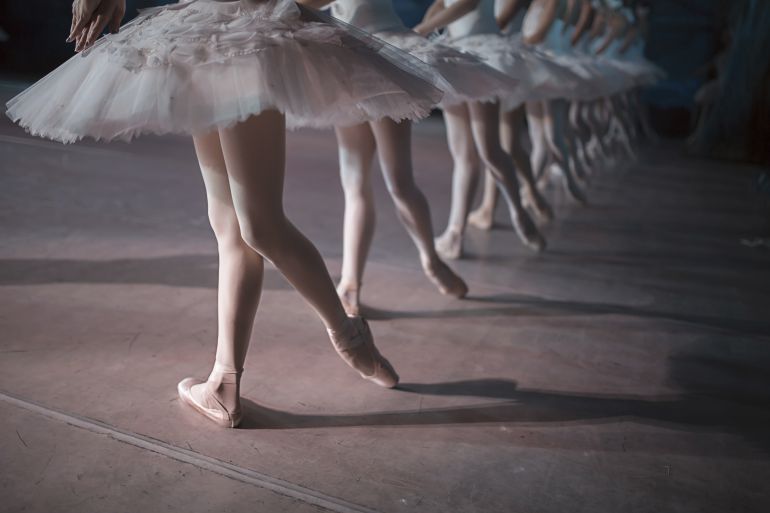 El ministerio de Cultura creará un Centro Nacional de Danza y pedirá que se convoque un concurso público para elegir al sustituto de Lluis Pascual en el Lliure: El ministerio de Cultura creará un Centro Nacional de Danza El ministerio de Cultura creará un Centro Nacional de Danza y pedirá que se convoque un concurso público para elegir al sustituto de Lluis Pascual en el Lliure: El ministerio de Cultura creará un Centro Nacional de Danza