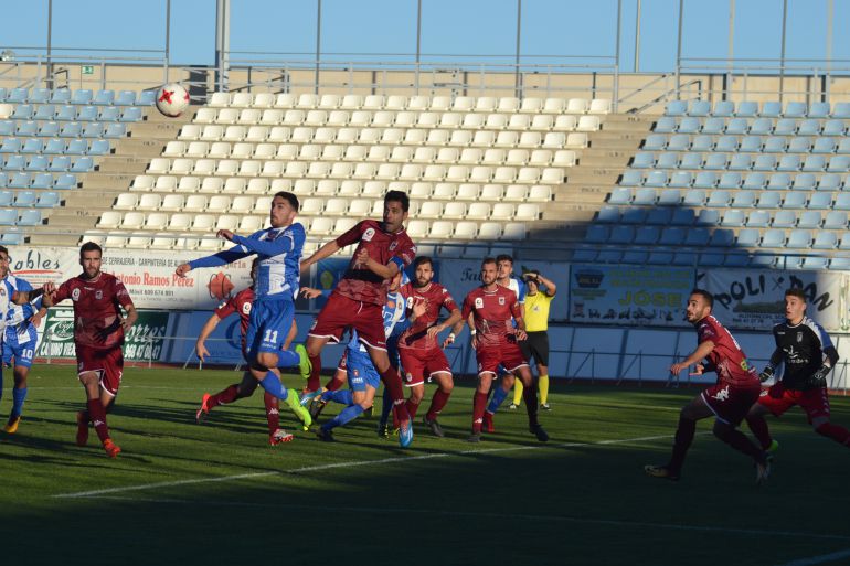 La afición grana pagará 10 euros para ver el Lorca Deportiva-Real Murcia La afición grana pagará 10 euros para ver el Lorca Deportiva-Real Murcia