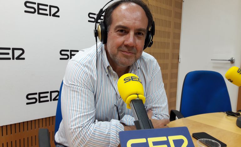 Crespo: "Las próximas elecciones autonómicas estarán muy marcadas por el escenario nacional y es factible un cambio" Crespo: "Las próximas elecciones autonómicas estarán muy marcadas por el escenario nacional y es factible un cambio"