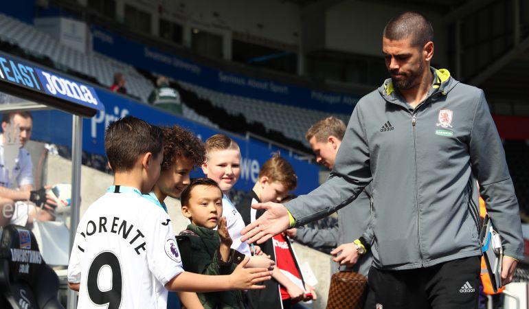 Víctor Valdés en su época en Inglaterra Víctor Valdés en su época en Inglaterra