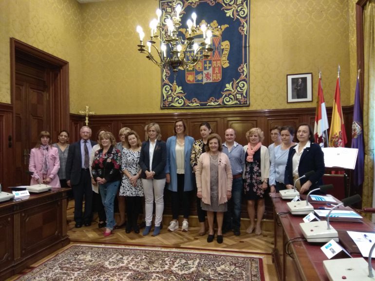 Diputación colabora con 15 entidades sociales con 97.690 euros Diputación colabora con 15 entidades sociales con 97.690 euros