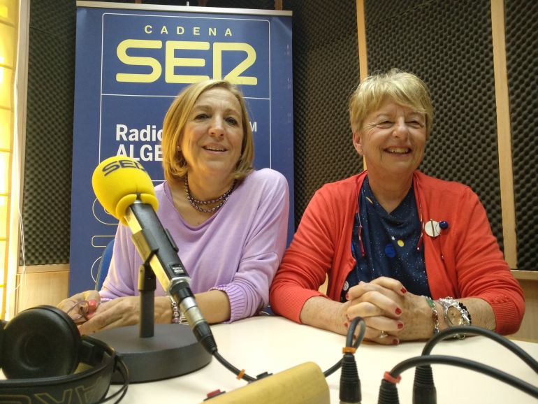 Ana Juárez y Ana Villaescusa hablan de Diveciencia, el espectáculo de la Ciencia en la calle. Ana Juárez y Ana Villaescusa hablan de Diveciencia, el espectáculo de la Ciencia en la calle.