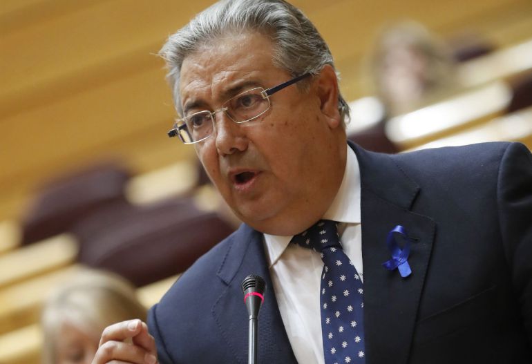 El ministro del Interior, Juan Ignacio Zoido, interviene enla sesión de control al Gobierno esta tarde en el pleno del Senado El ministro del Interior, Juan Ignacio Zoido, interviene enla sesión de control al Gobierno esta tarde en el pleno del Senado