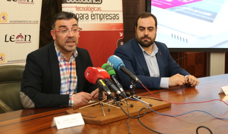 El concejal Pedro Llamas durante la presentación de la App León Manjar de Reyes El concejal Pedro Llamas durante la presentación de la App León Manjar de Reyes