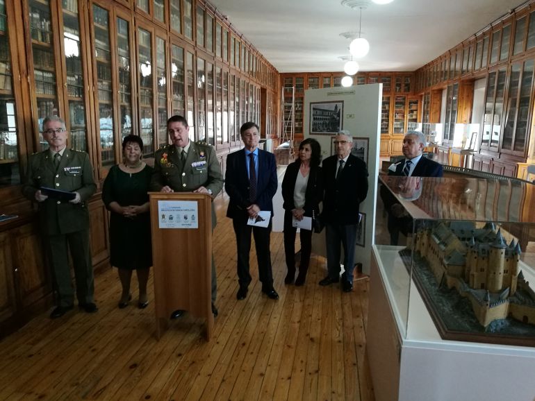 Momento de la inauguración de la exposición "Tesoros de nuestro patrimonio cultural" Momento de la inauguración de la exposición "Tesoros de nuestro patrimonio cultural"