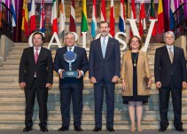 El rey defiende la voluntad de unidad de españoles frente a visiones excluyentes