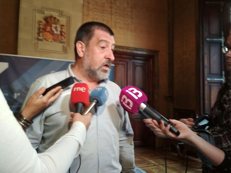 El Consell de Mallorca anuncia una línea de subvenciones para rotular en catalán El Consell de Mallorca anuncia una línea de subvenciones para rotular en catalán