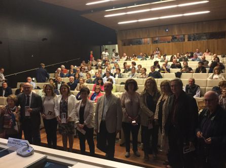 Un nutrido grupo de pealeños han acompañado a la alcaldesa de Peal de Becerro y autoridades jienennses al Museo Arqueologico Nacional en Madrid Un nutrido grupo de pealeños han acompañado a la alcaldesa de Peal de Becerro y autoridades jienennses al Museo Arqueologico Nacional en Madrid