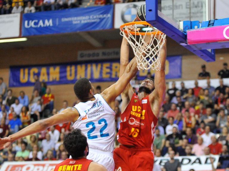 El UCAM Murcia CB se quedó a las puertas de dar el zarpazo al líder (61-63) El UCAM Murcia CB se quedó a las puertas de dar el zarpazo al líder (61-63)